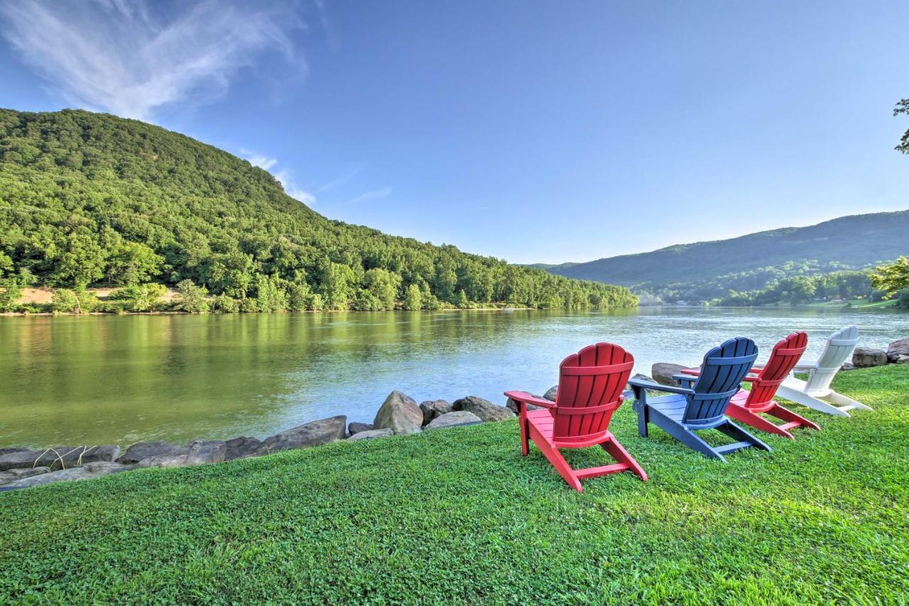 Tenn River Cabin With Hot Tub - 10 Mi To チャタヌーガ エクステリア 写真