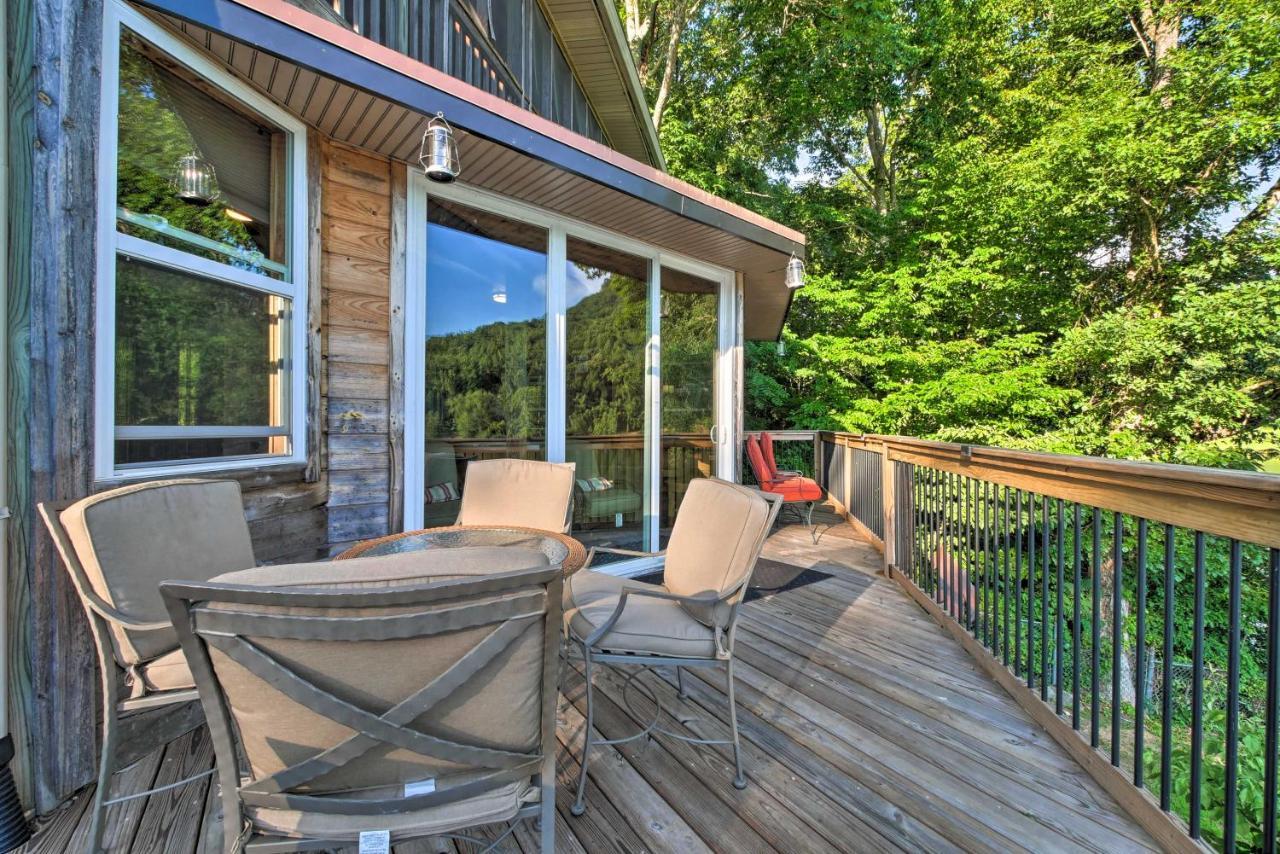 Tenn River Cabin With Hot Tub - 10 Mi To チャタヌーガ エクステリア 写真