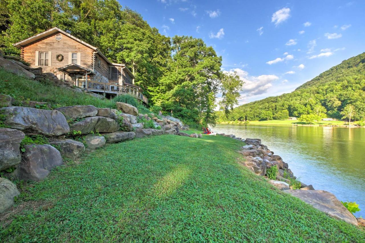 Tenn River Cabin With Hot Tub - 10 Mi To チャタヌーガ エクステリア 写真
