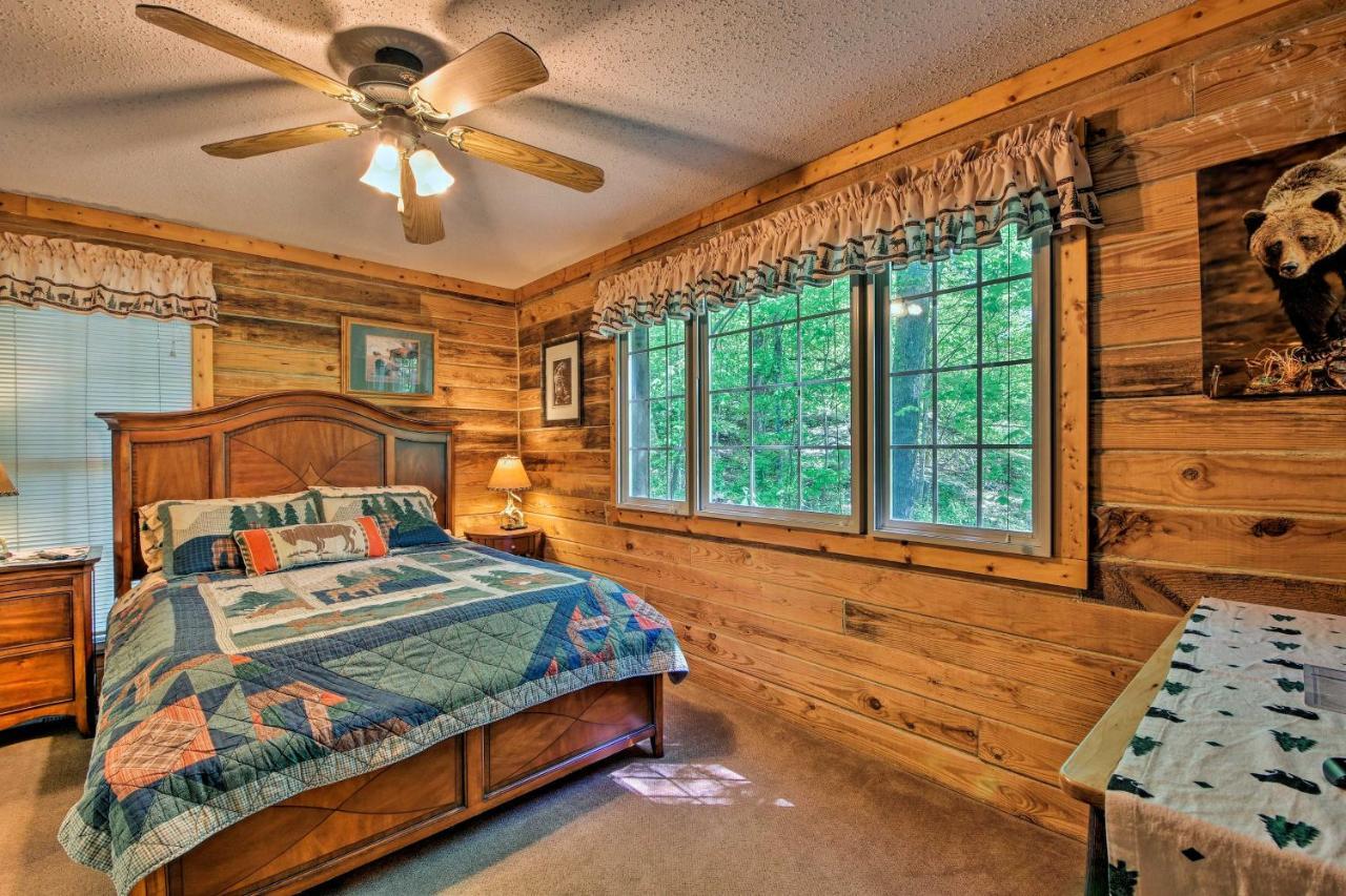 Tenn River Cabin With Hot Tub - 10 Mi To チャタヌーガ エクステリア 写真