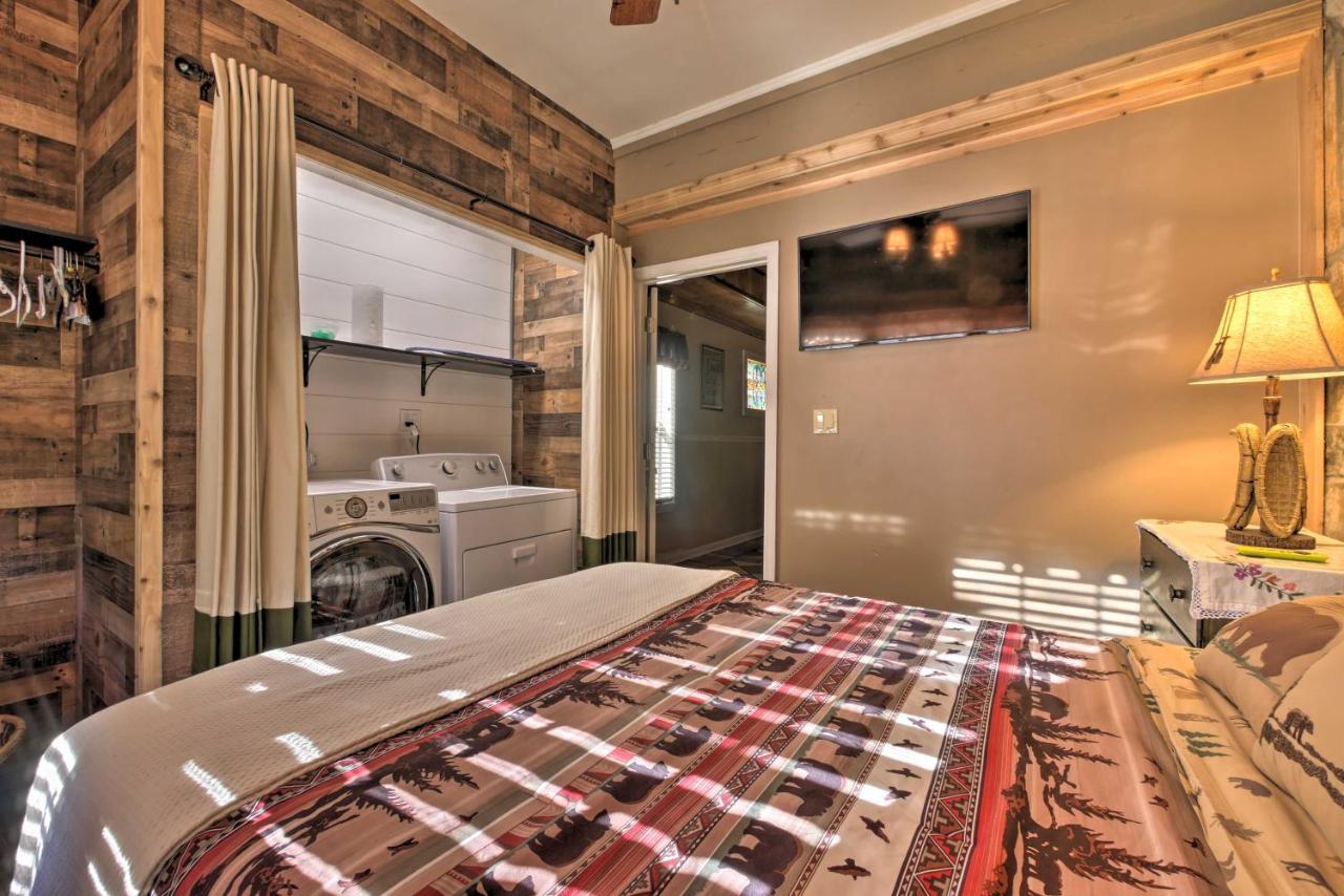 Tenn River Cabin With Hot Tub - 10 Mi To チャタヌーガ エクステリア 写真