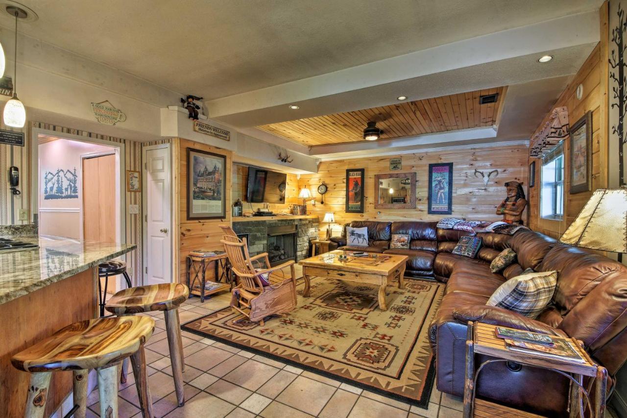Tenn River Cabin With Hot Tub - 10 Mi To チャタヌーガ エクステリア 写真